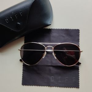 Diff gold aviators
